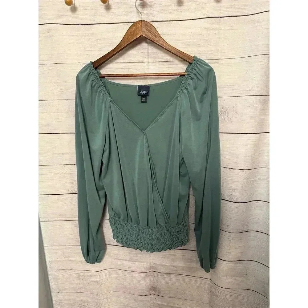 Daytrip Women's 2XL Green Smocked Surplice Blouse Long Sleeve